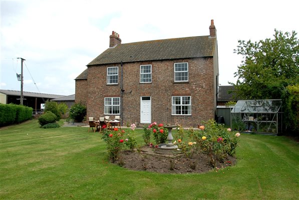 front of Wood Farm